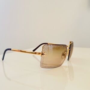 EXTREMELY RARE ✨ Vintage Chanel Swarovski golden rimless sunglasses